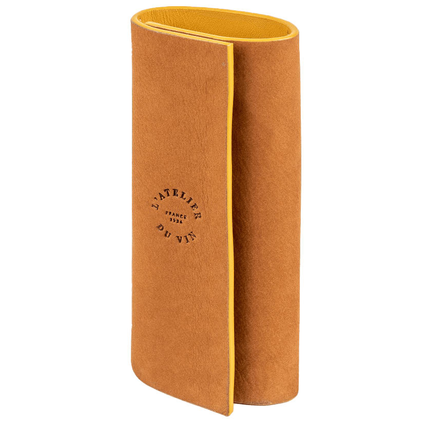 NOMAD-packshot-Soft-machine-dandy-ferme-HD-e1645603950820 (1)