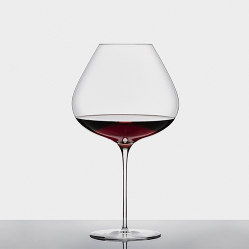 Le Subtil with red wine1