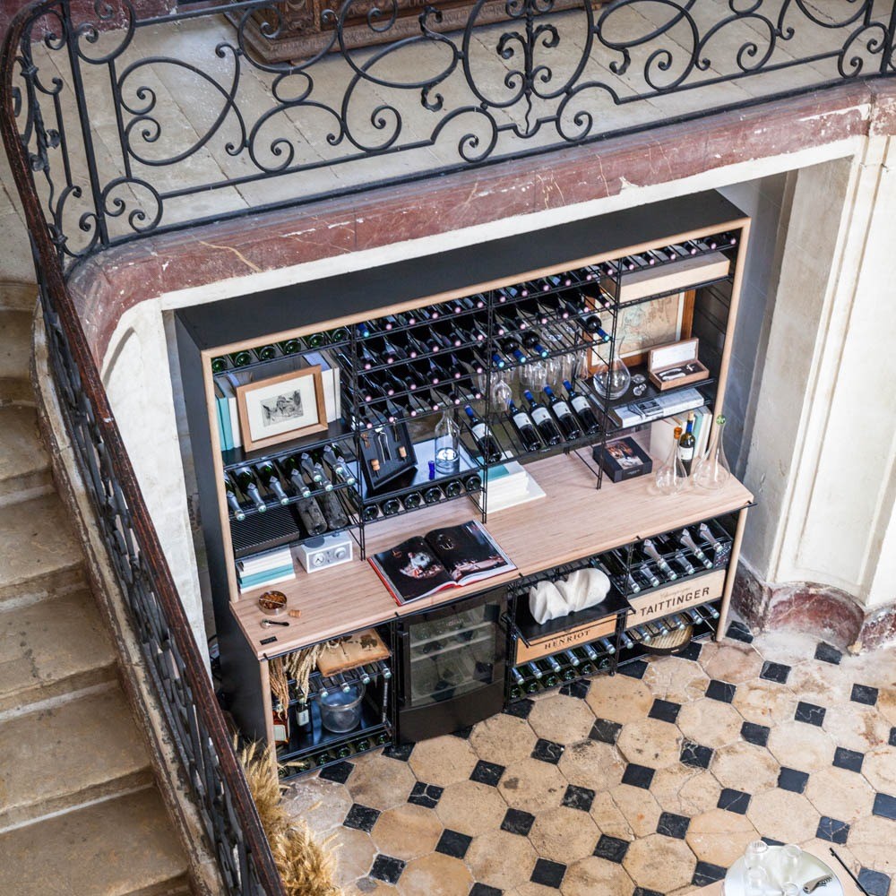 Marchand-de-Vin-vue-de-haut-port